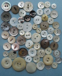 MOTHER OF PEARL – 60+ ASSORTED VINTAGE 2-HOLE BUTTONS - FREE P&P (PK77) - Picture 1 of 3