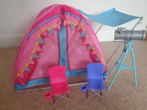 Barbie Accessori Bambola Andiamo Tenda da Campeggio e 2 x Sedie e Telescopio - Foto 1 di 7