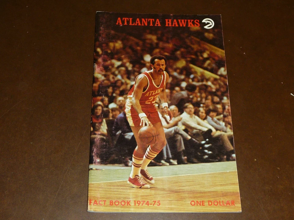 1974 1975 ATLANTA HAWKS NBA BASKETBALL  MEDIA GUIDE LOU HUDSON  EX - Image 1 of 1