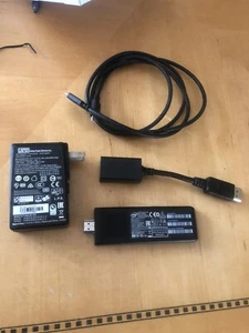 INTEL Compute Stick STK2M3W64CC Core M3 4Gb Ram 64Gb SSD BT+WIFI with Windows 10 - Picture 1 of 4