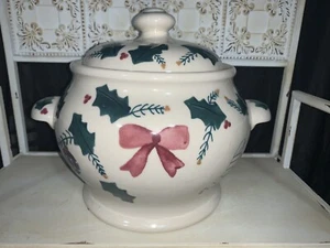 Hartstone CHRISTMAS TRADITIONS Gingerbread Man Soup Tureen - Picture 1 of 4