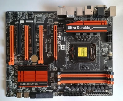 GIGABYTE GA-Z97X-SOC QUAD SLI CROSS FIRE Intel 1150 Mainboard DDR3 Force z97 x y - Image 1 of 4
