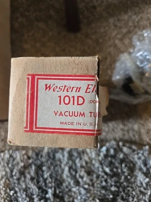 Western Electric 101 D Dome Vacuum Tube, Open Box , New  - Image 1 of 4