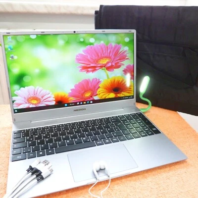 Medion E15302 15 pollici FULLHD SLIM Ultrabook l SSD Windows 11 l AMD RYZEN 5... - Immagine 1 di 4