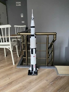 Modelo de cohete Saturno V 3D escala 1/100 - 111 cm (43,70 pulgadas) - Imagen 1 de 12