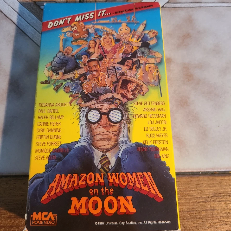 Amazon Women on the Moon VHS Rosanna Marquette Carrie Fischer Howard Hessman - Image 1 of 4