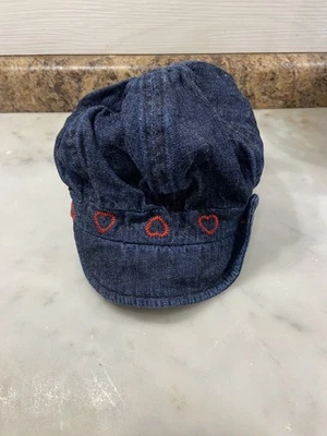 Baby Gap Cabbie帽子蓝色牛仔布0-6个月红色缝线心形女孩  — 第 1/4 张图片