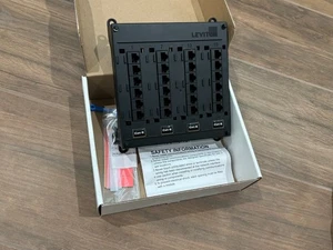 Leviton Panneau de brassage multimédia structuré 24 ports Cat6 torsadé et montage, (476TM-624) - Photo 1/3