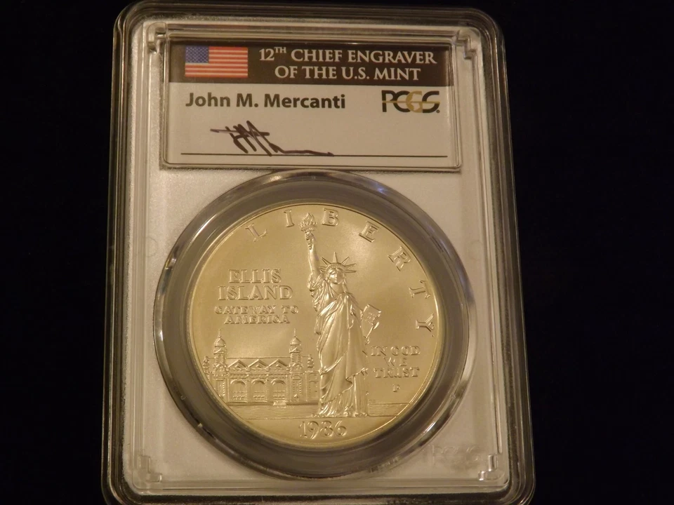1986-P     $1    SATUE OF LIBERTY    Mercanti Label         PCGS   MS 70 - Image 1 of 2