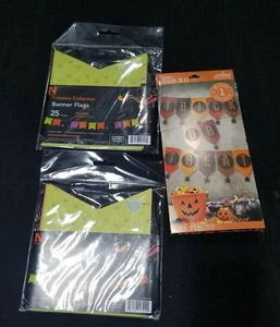 Jolees Boutique Paper Craft Kit Trick or Treat & 2 Halloween Banner Flag Packs - Imagen 1 de 4