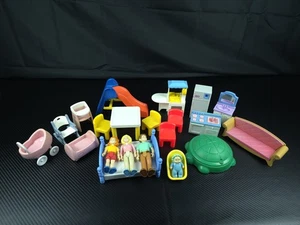Lot Vintage Little Tikes Dollhouse Accessories Furniture Family People Figures - Picture 1 of 16