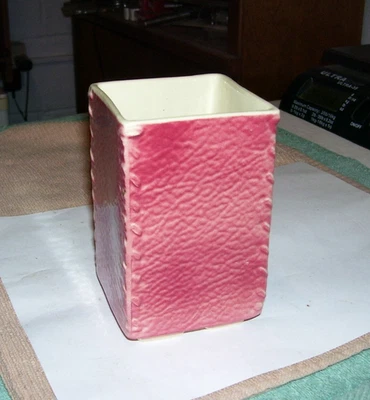 Vintage Shawnee Pottery 885 Pink  Ceramic Planter Vase 5" Faux Leather MCM - Image 1 of 4