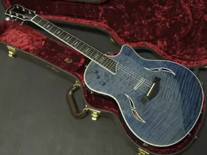 Taylor T5 Pro Pacific Blue Manufactured in 2013 Acoustic Electric Guitar - Picture 1 of 8