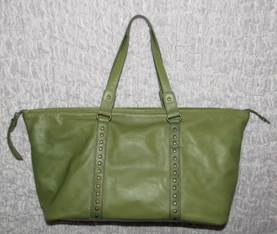 Kenneth Cole REACTION Bolso de Cuero Verde Tachonado Bolso de Hombro Dr. Bolso de Mano Foto 1 de 4