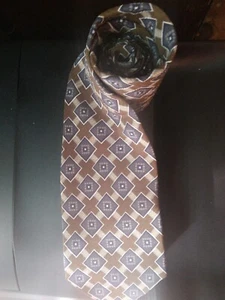 MONDO DI MARCO MENS NECKTIE GEOMETRIC BROWN MULTI COLORED ALL SILK MADE IN ITALY - Picture 1 of 3