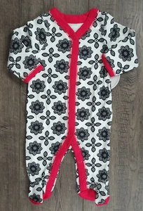 Baby Girl New Koala Baby Newborn Black & White Flower Footed Outfit - Picture 1 of 3