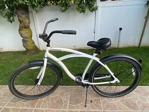 Huffy Cranbrook Beach Cruiser Bicycle | White | WORKS PERFECTLY - NEW CONDITION - Picture 1 of 7