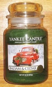 Yankee Candle - 2015 BALSAM & CEDAR - 22 oz - South Deerfield Holiday Exclusive! - Picture 1 of 2