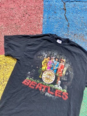 Винтажная графическая рубашка 1999 Beatles SGT Peppers Club Band Lonely Hearts Apple Corp размер XL - Изображение 1 из 4