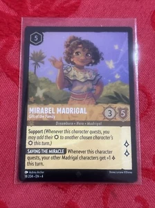 FOIL Disney Lorcana - Ursula’s Return - Mirabel Madrigal - Regalo de la Familia - Imagen 1 de 7