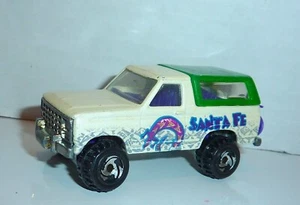 Ford Bronco Santa FE Hot Wheels 1980 4x4 Green Hard Top Diecast 1/64th Loose - Picture 1 of 8