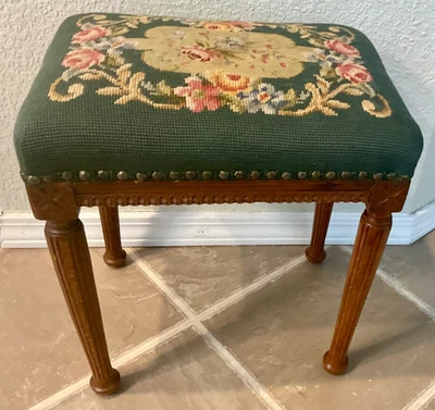 ANTIQUE EASTLAKE VICTORIAN LOUIS XVI  WALNUT NEEDLEPOINT FOOTSTOOL OTTOMAN 1880s - Image 1 of 4