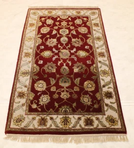 2'11"" x 5'1"" ft. Auténtica alfombra oriental anudada a mano con flor de seda - Imagen 1 de 6