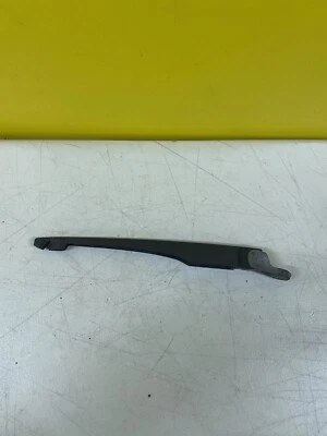 SOLO BRAZO LIMPIAPARABRISAS TRASERO PEUGEOT 406 ESTATE Foto 1 de 4