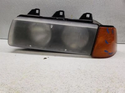 Driver Left Headlight US Halogen Fits 92-99 BMW 318i 1116167 - Image 1 of 4