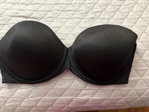 Delta Burke Women Strapless Underwire Molded and padded Bra Black 40DD - Picture 1 of 2