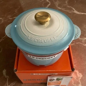 SAMPLE Le Creuset Cocotte Every 20 cm Doraemon 50th anniversary gold knob UNUSED - Picture 1 of 24