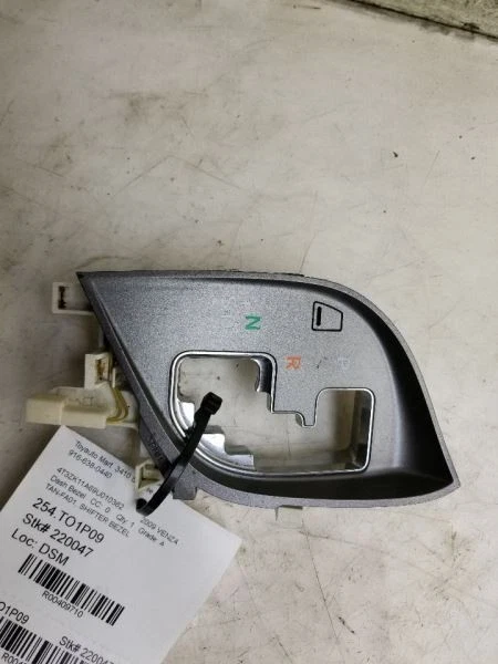 Toyota Venza 2009 bisel de cambio  Foto 1 de 4