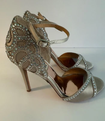 Badgley Mischka Womens 7 Roxy Stiletto Heels Ivory Satin Rhinestone Dress Shoes - Image 1 of 4