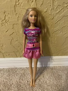 barbie doll - Picture 1 of 2