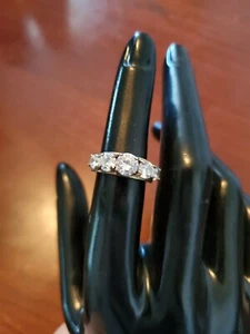 Vintage Sterling Silver 925 Sz 6 Ring With Multiple Clear Stones - Bild 1 von 5