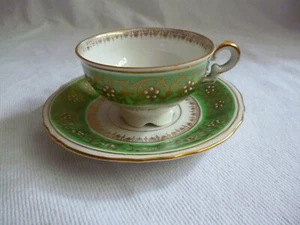 Mitterteich US-Zone Mokkatasse grün Goldmalerei Emaillepünktchen - Picture 1 of 6