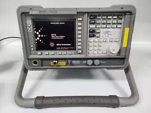 Agilent Noise Figure Analyzer 10 MHz to 3 GHz - Picture 1 of 23