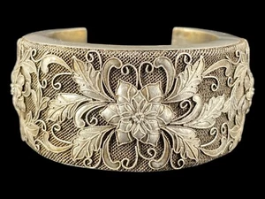 Antique Art Nouveau Silver Filigree Repousse Floral Cuff Bangle Bracelet - Picture 1 of 7