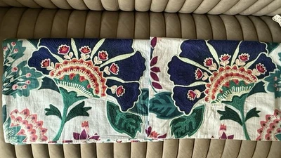 2 fundas de almohada estándar bordadas Anthropology 100 % algodón estampado floral boho Foto 1 de 4