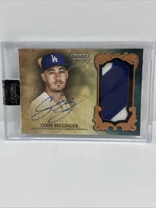 Topps Dynasty 2021 - Parches autógrafos Cody Bellinger #DAP-CB3/10 (AU, MEM) - Imagen 1 de 3