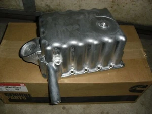 OIL PAN aluminum Cummins 0185-6846 Onan Kubota 19280-01610 - Picture 1 of 6