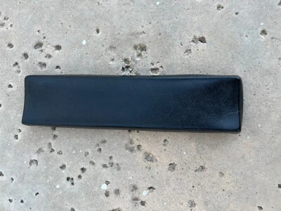 Lincoln Continental 1966 reposabrazos de puerta almohadilla - negro Foto 1 de 4