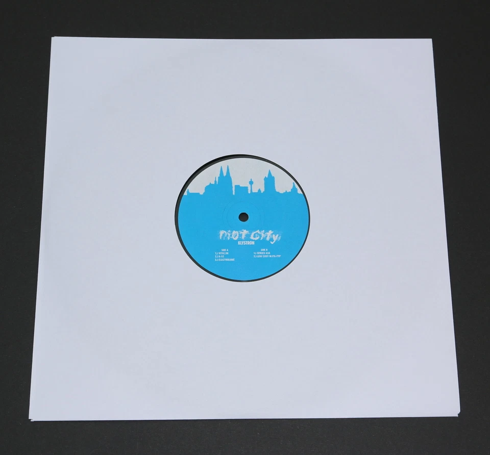 300 St. reinweiße Premium Single 7“ Schallplatten Innenhüllen ungefüttert 90 gr. - Immagine 1 di 1