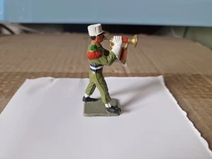 STARLUX / ARMEE D AFRIQUE LEGION ETRANGERE : MUSICIEN  avec CLAIRON  AU DEFILE  - Bild 1 von 4