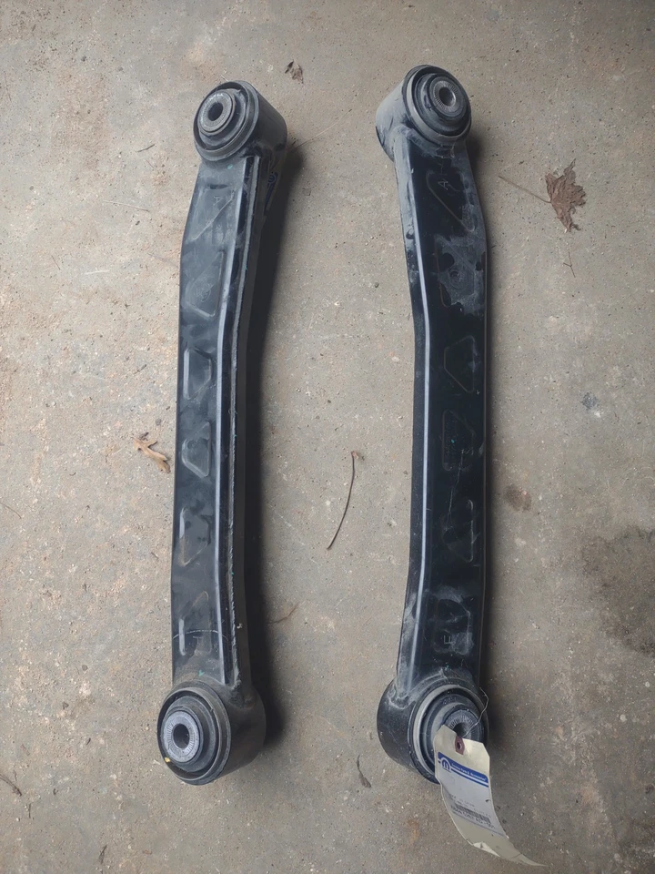 USED PAIR Mopar 68445267AD Left/Right Lower Control Arm For 2021-2025 Ram 1500 - Image 1 of 2