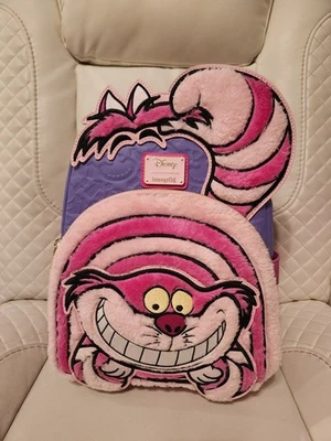 Mini mochila difusa Loungefly Alicia en el País de las Maravillas gato de Cheshire Foto 1 de 4