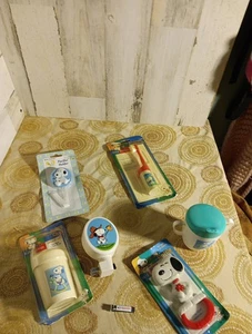  Snoopy Baby Rattle, Snoopy Nail, Toothbrush, Nitelite Snippy Cups And Pacif Hol - Picture 1 of 7