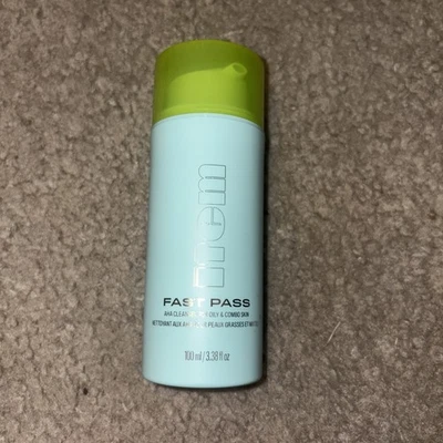 ТОВАР Beauty Vegan Fast Pass AHA очищающее средство для жирной и комбинированной кожи 100 мл / 3,38 жидк. - Изображение 1 из 3