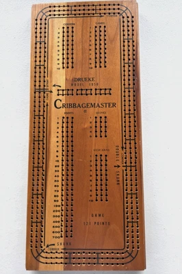 Vintage DRUEKE Cribbagemaster Model # 1950 Cribbage Board Extra Pegs Excellent!! - Image 1 of 4