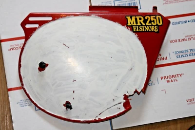 Honda CR 250M 1976 Elsinore OEM cubierta lateral derecha (ver más abajo) Foto 1 de 3